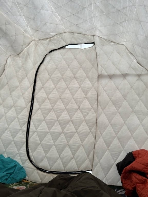 Insulated tent near Ala Kul lake